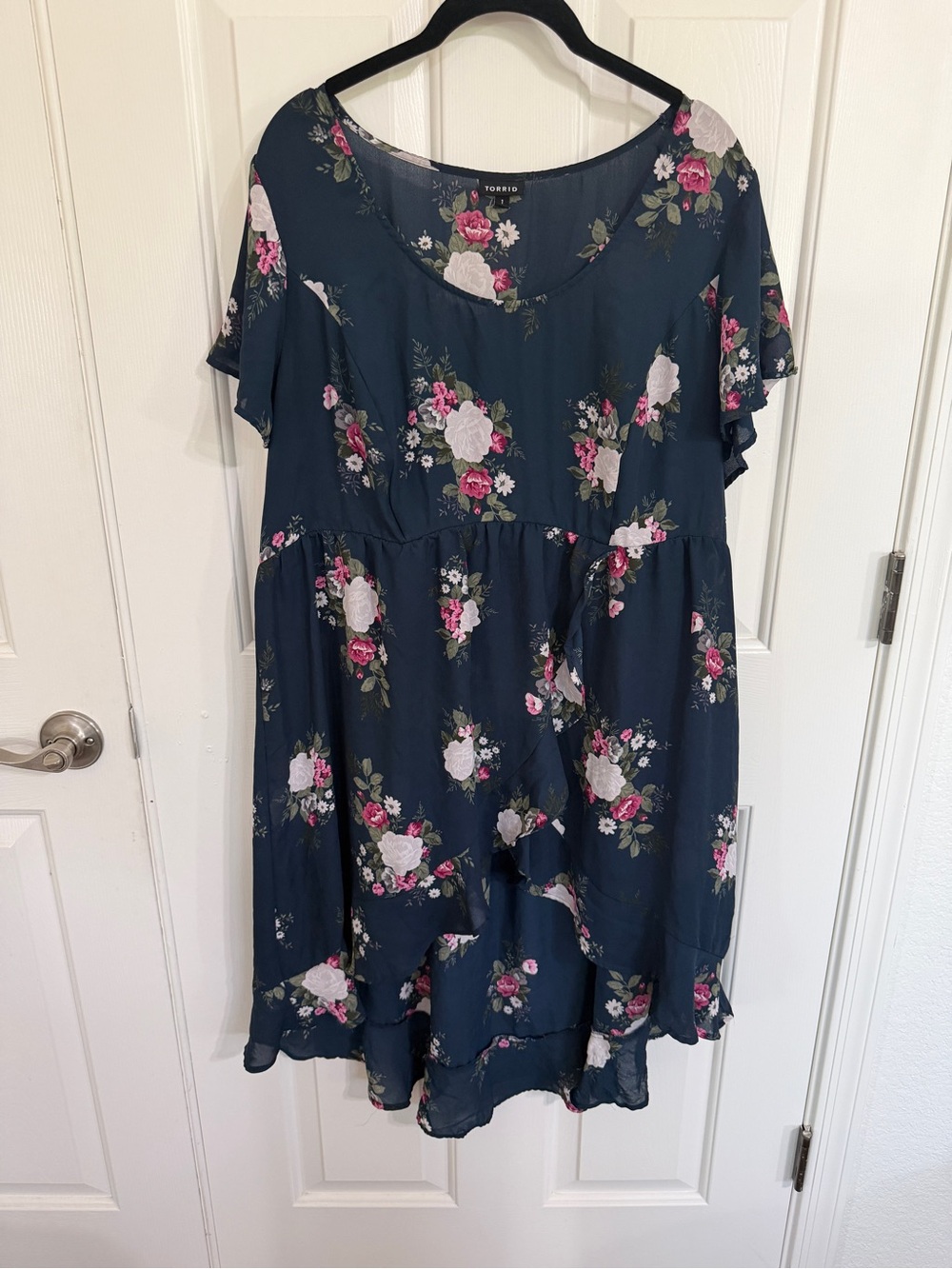 Torrid 1X Navy Floral Chiffon Ruffle High Low Dress Romantic Cottagecore